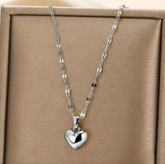 SILVER LOVE HEART NECKLACE BLING8UK