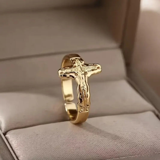 ELEGANT CROSS RING BLING8UK