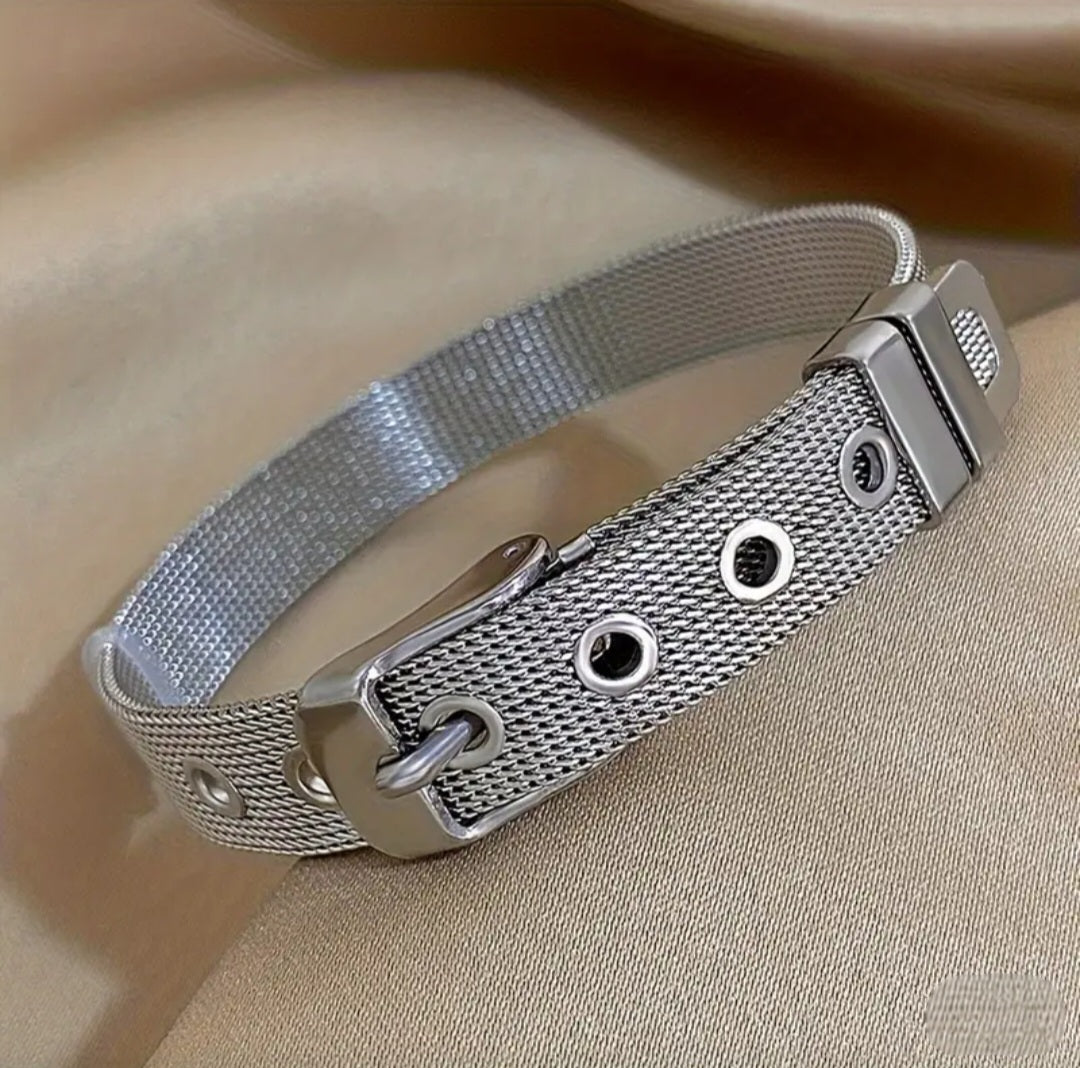 SILVER BELT BUCKLE BRACELET BLING8UK