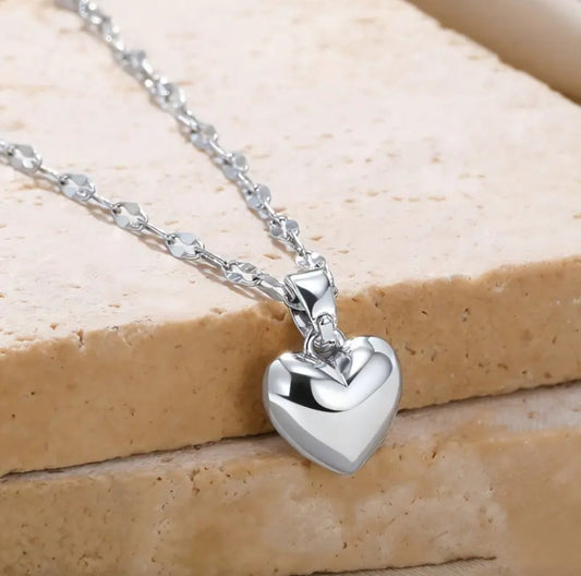 SILVER LOVE HEART NECKLACE BLING8UK