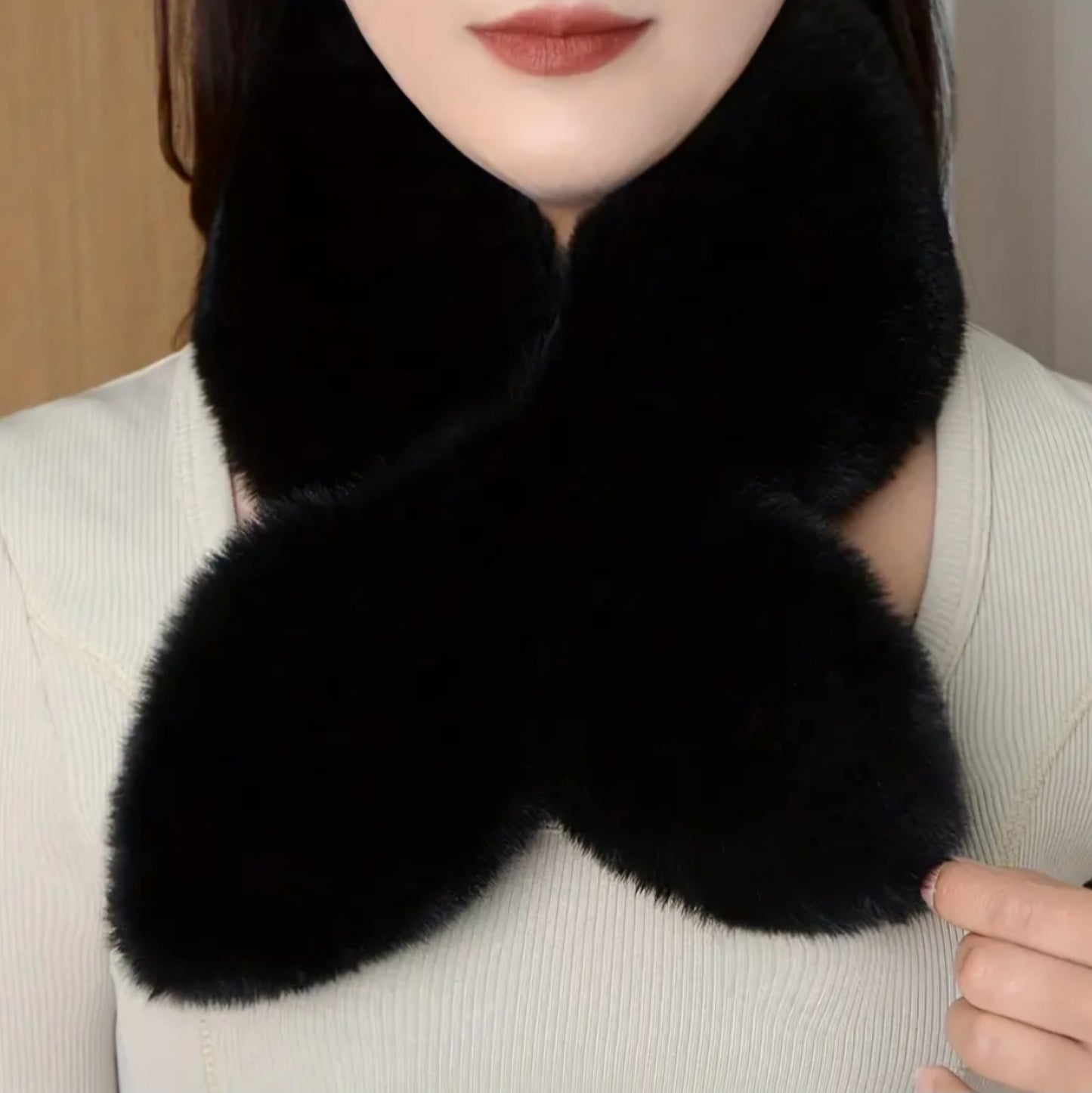 BLACK PLUSH SCALF-NECK WARMER BLING8UK