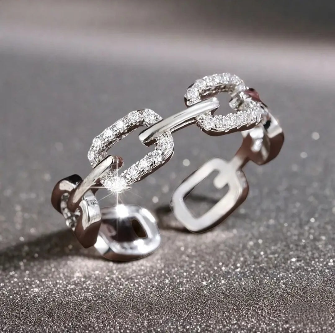 SILVER SYNTHETIC ZIRCONIA RING BLING8UK